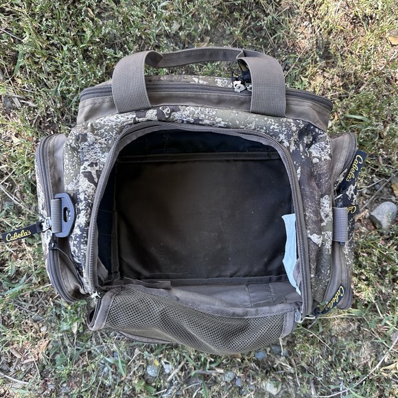 CABELAS Camouflage Bag Catch All Hunting Fishing Camo Tote Duffle Shoulder Strap - Picture 6 of 16